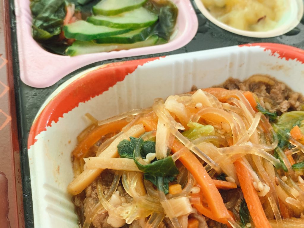 食宅便のトレー