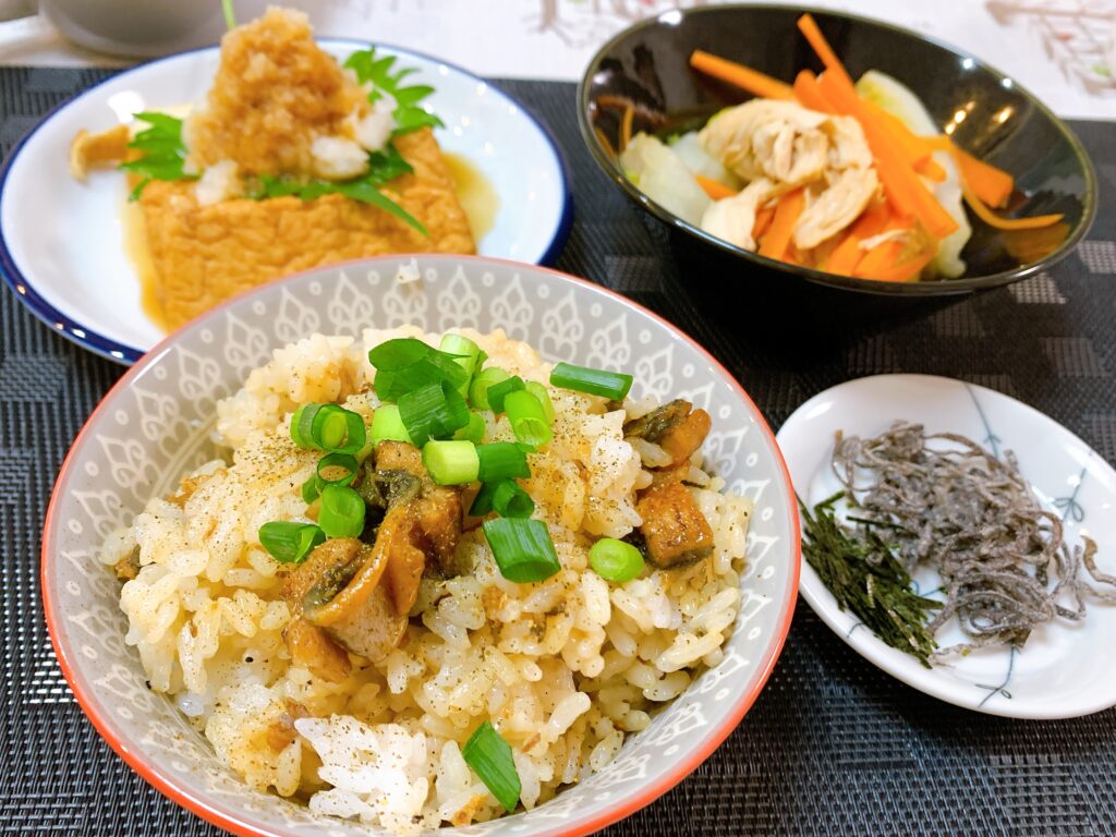 国産うなぎのひつまぶし、生揚げのしそおろしのせ、ささみと白菜のあえもの